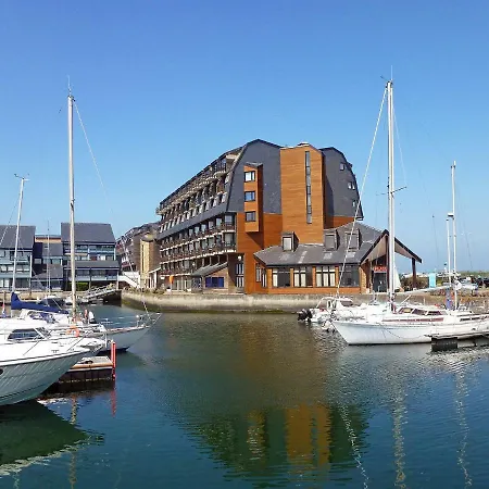 Les Marinas-10 By Interhome